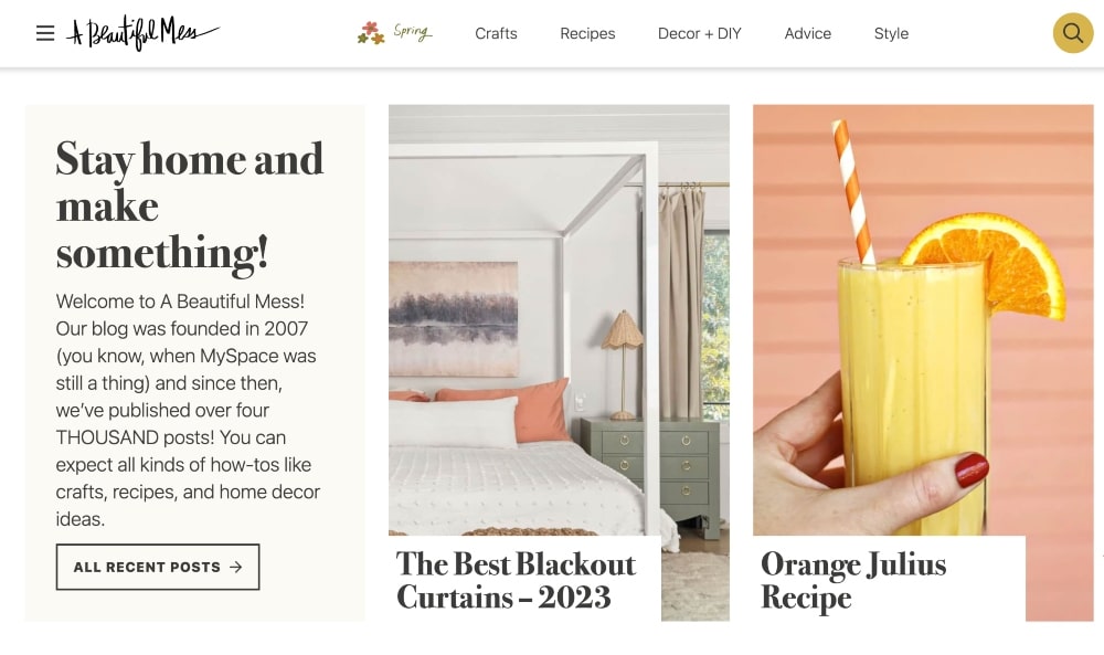 A Beautiful Mess website homepage