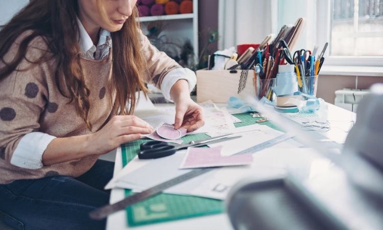 girl creating products to sell online